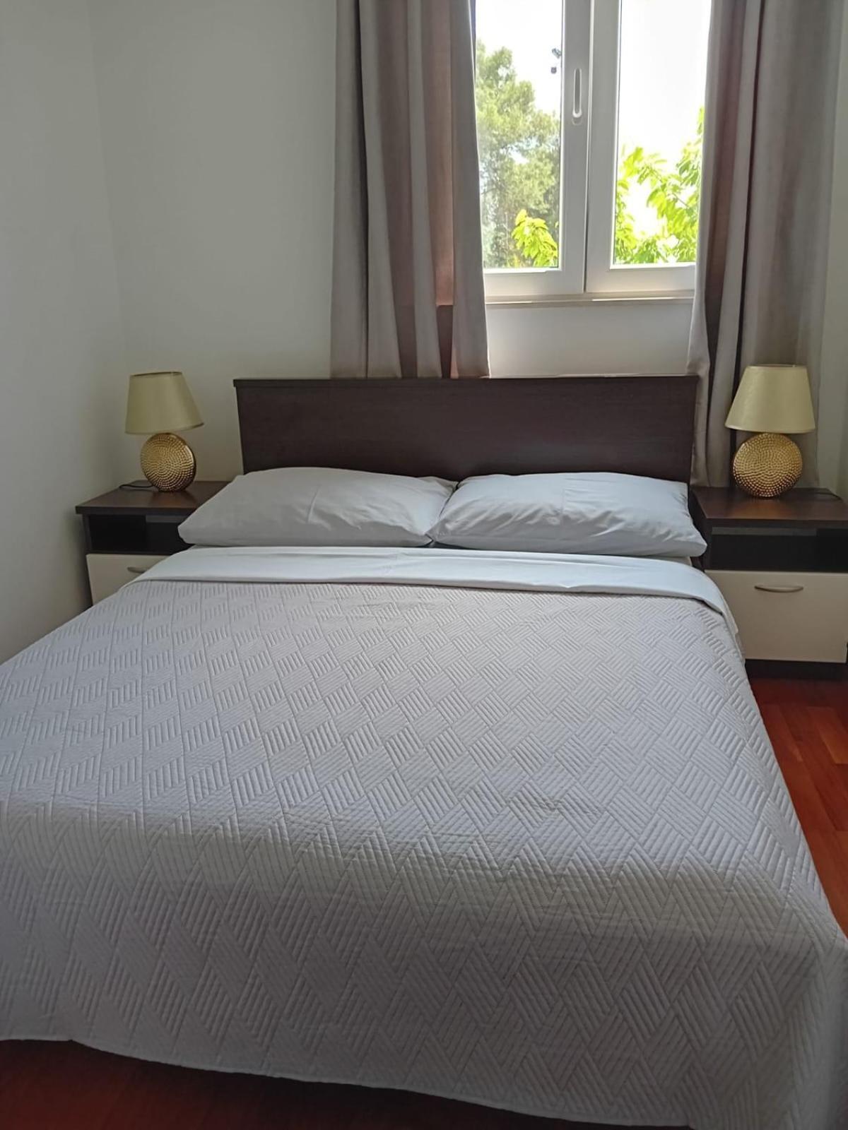 Apartment Gabi Trogir Exterior photo